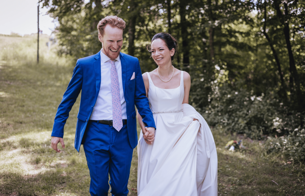 Tying the Knot at Elm Creek Chalet