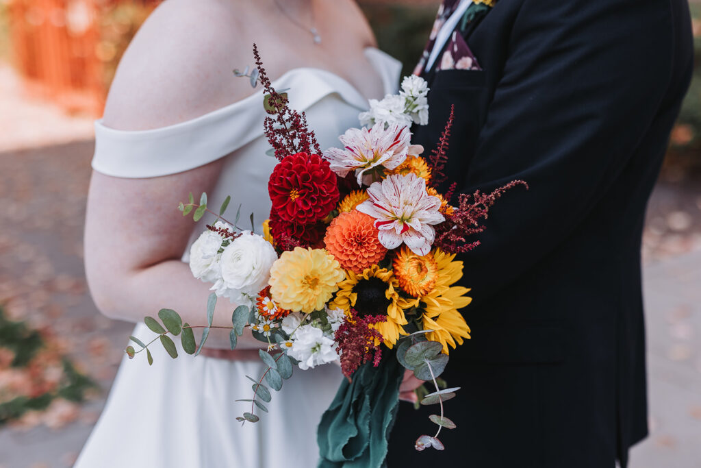 The Neu Neu wedding: Flowers from JNY Studios