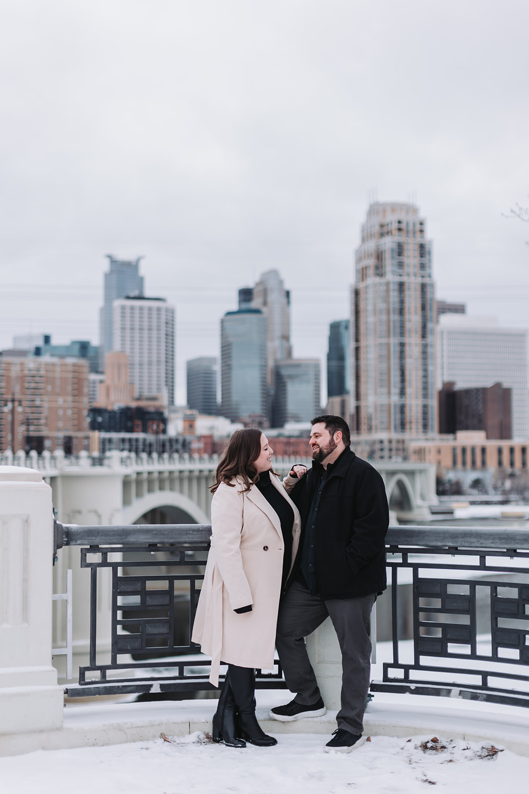 engagement pics at saint anthony main feature photo